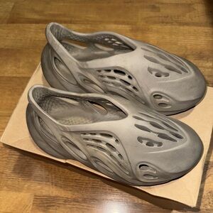 Yeezy foam runner